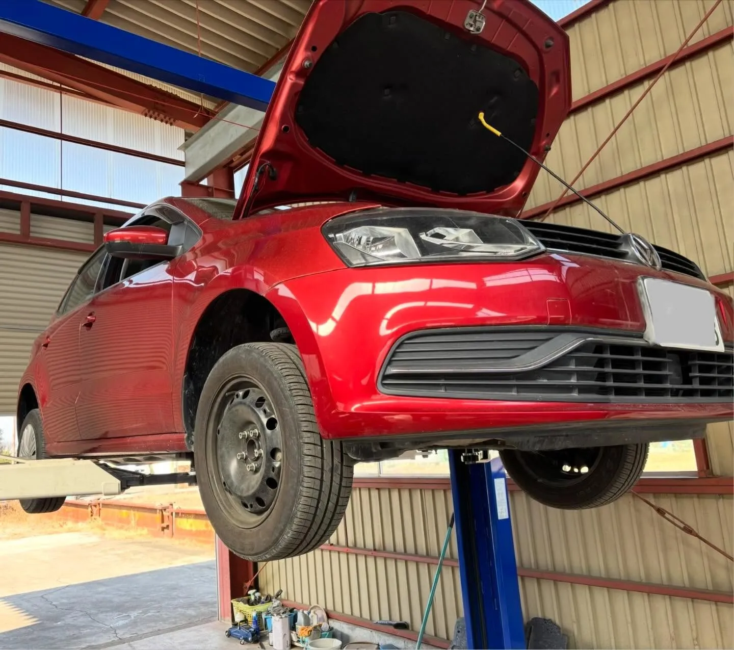 先日、新規のお客様から2015年モデルの6C型ポロ(6RCJ...